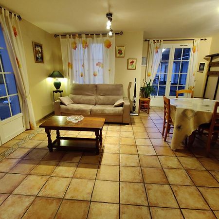 Camping La Garenne De Moncourt 特伊 外观 照片