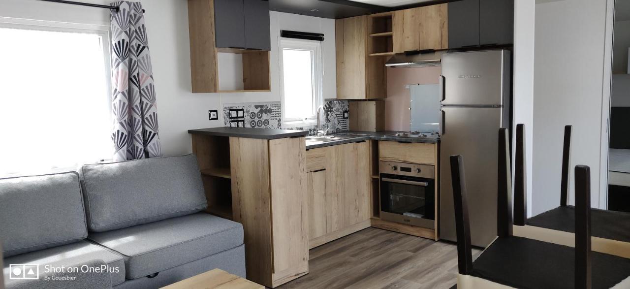 Camping La Garenne De Moncourt 特伊 外观 照片