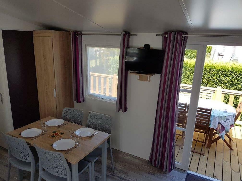 Camping La Garenne De Moncourt 特伊 外观 照片